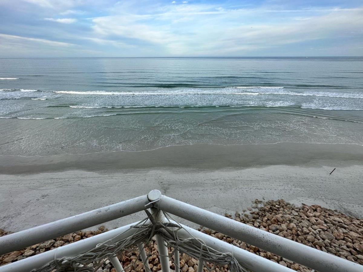 Beach Oasis 704 Lovely Daytona Ocean Front For 5 Sleeps Up To 12 Daytona Beach Dış mekan fotoğraf